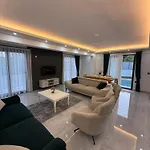 Villa Ayla